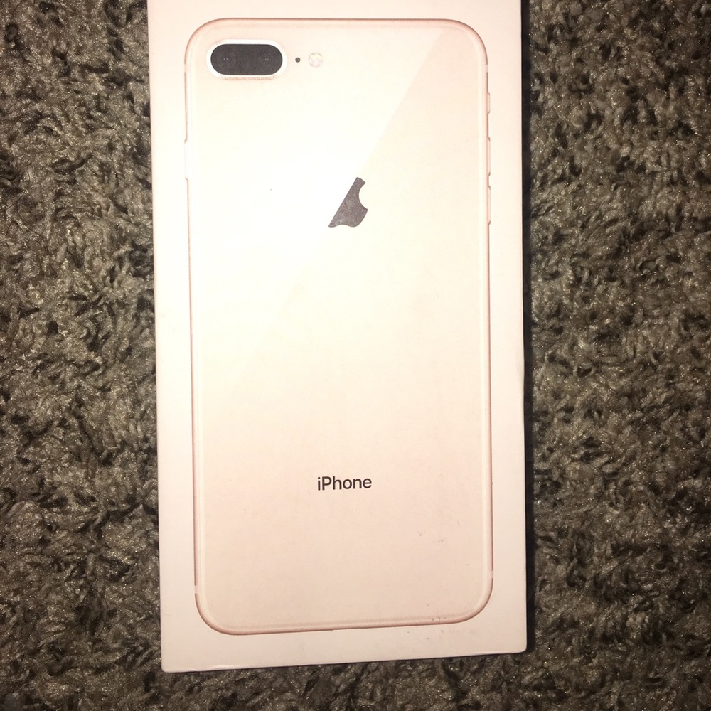 iPhone 8 Plus box